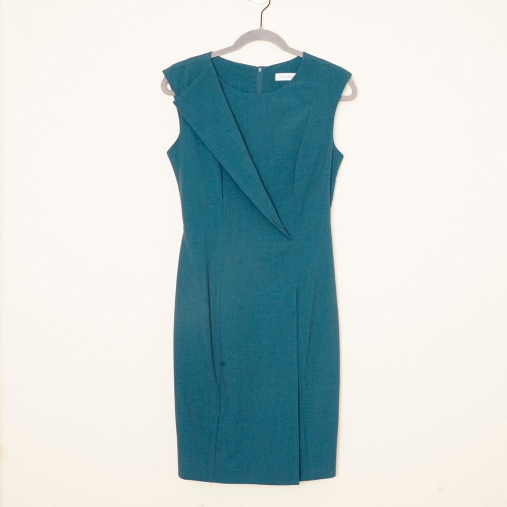Elegant Teal Sleeveless Dress